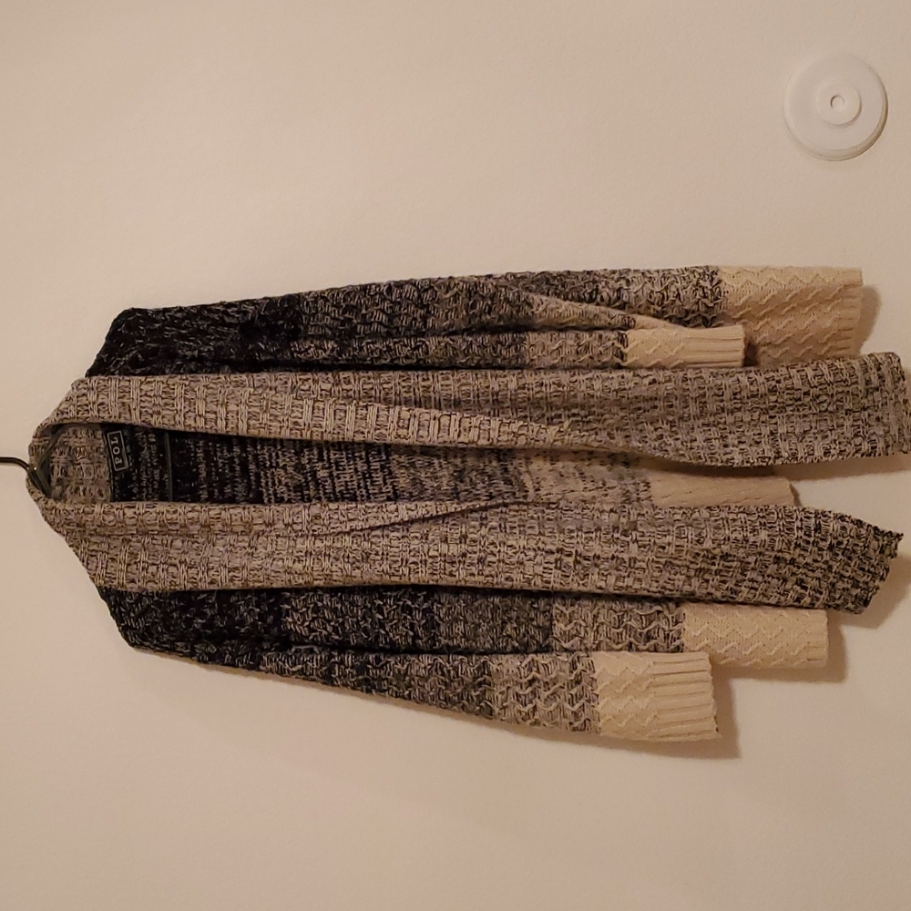 Neutral ombre knit sweater